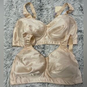 Bundle of two Trulife Mastectomy Bras Size 40C NWT